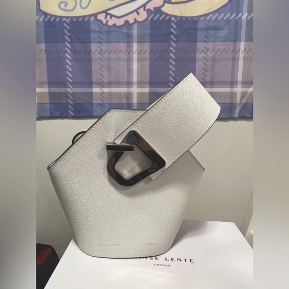 Dense Lente women's bag- leather hexagon bucket - Picture 4 of 10